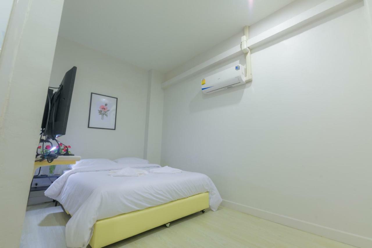 Metro Hotel Bangkok Extérieur photo